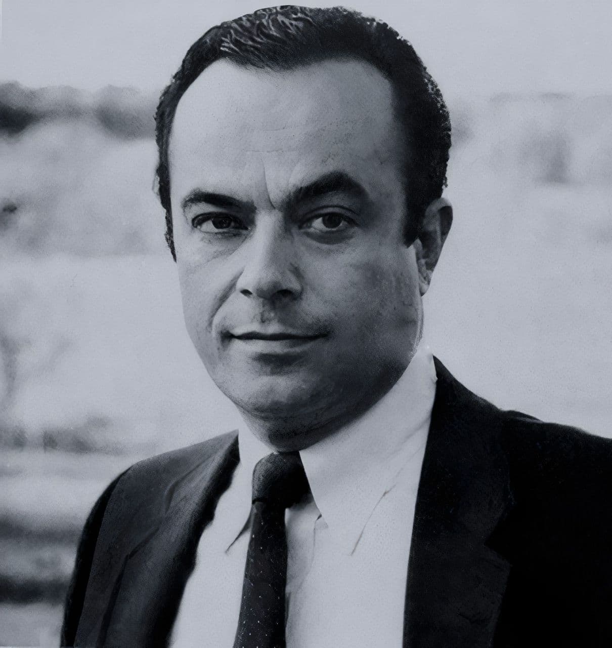 یک سال از درگذشت حبیب لاجوردی که کاری کرد کارستان گذشت؛ لاجوردی بامداد ۳ مرداد ۱۴۰۰ در سن ۸۳ سالگی درگذشت. با اینکه در فراموشی و آلزایمر درگذشت ولی میراث ماندگاری در تاریخ معاصر ایران بهجا گذاشت که مغلوب هیچ آلزایمری نخواهد شد.
یادش که وقت و بیوقت در میان ما زندهست، گرامی باد.