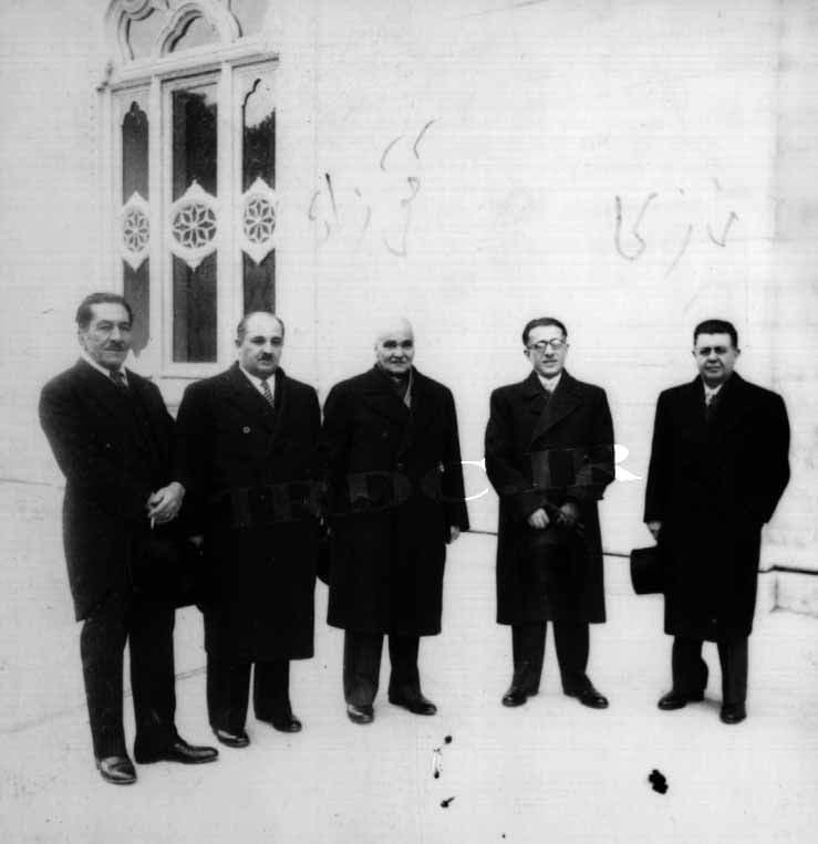 حسن تقیزاده در ۴۷ سالگی پس از تحقیق و پژوهشهایِ بسیار در موضوع گاهشماری در ایران با بررسی و تکمیل تقويم جلالی خيام، لايحه تغيير تقويم قمری به خورشيدی را به مجلس پيشنهاد كرد و به تصويب رساند. به پيشنهاد او نامهایِ «حمل، ثور و جوزا» به «فروردين، ارديبهشت و خرداد» تغيير پیدا کرد؛ و همچنین تعیین ششماه نخست سال به ۳۱ روز و پنجماه به ۳۰ روز و اسفندماه جز در سالهایِ كبيسه به ۲۹ روز به پیشنهاد تقیزاده انجام شد.