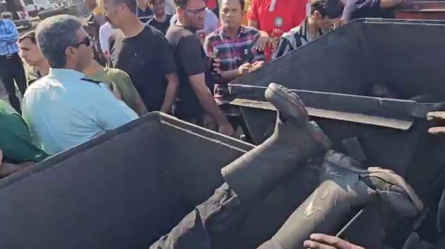 مرگ یا «جان باختن» نه؛ کارگران «دقیقاً» توسط این حکومت و کارگزاران و کارفرمایانِ آن، به قتل رسیدند.
#معدن_طبس